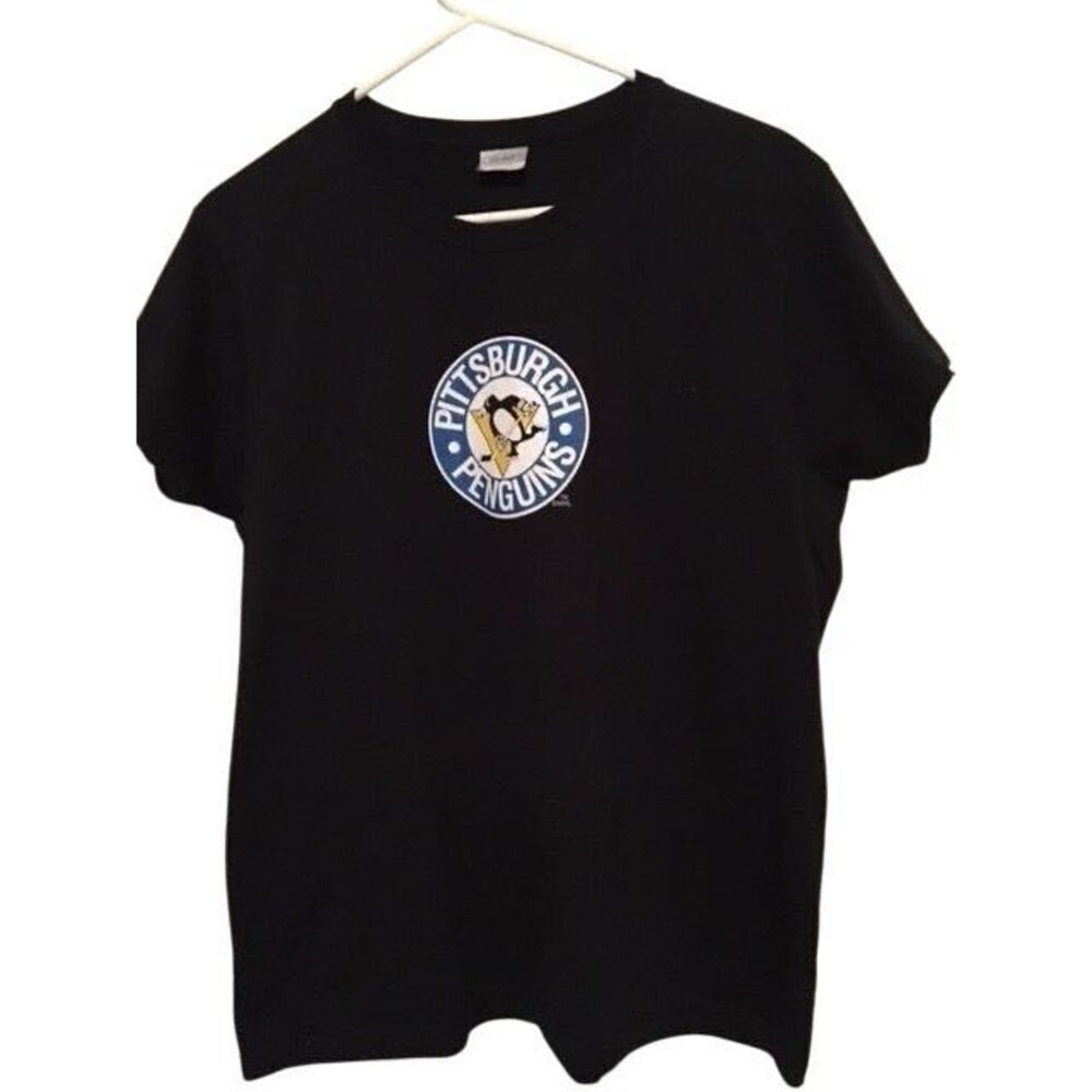 PITTSBURGH PENGUINS SIZE LARGE WOMEN'S T-SHIRT